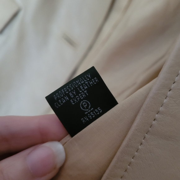 Lafayette 148 Creme Leather Blazer - Picture 6 of 7